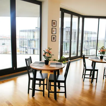Luxury By Refa Group Hostel *